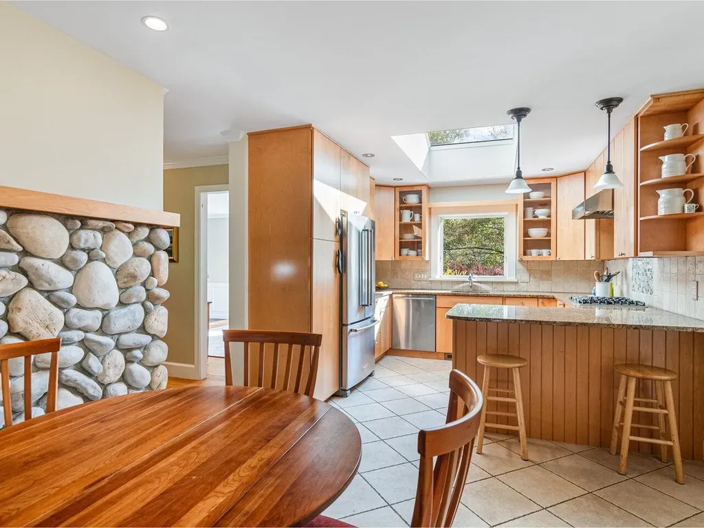 10 Heritage Lane Shelburne VT 05482