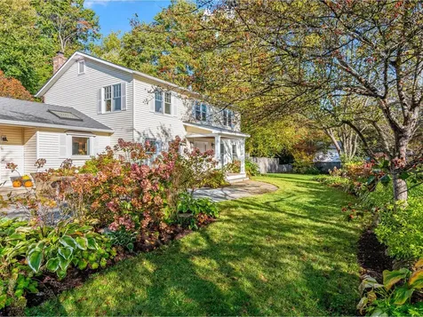 10 Heritage Lane Shelburne VT 05482