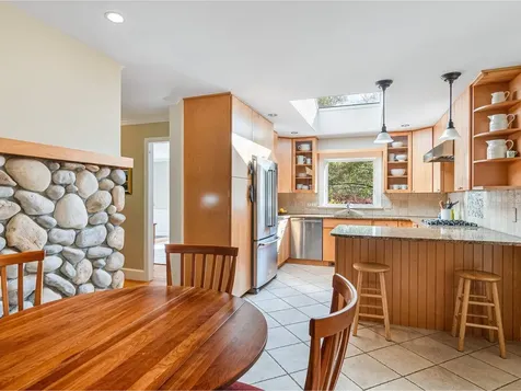 10 Heritage Lane Shelburne VT 05482
