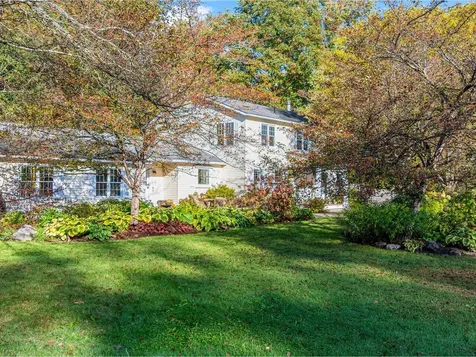 10 Heritage Lane Shelburne VT 05482