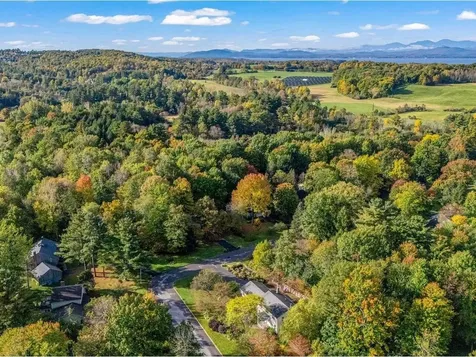 10 Heritage Lane Shelburne VT 05482