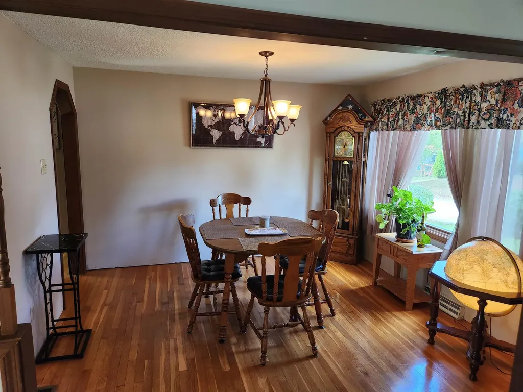 5 Cambridge Road Nashua NH 03062