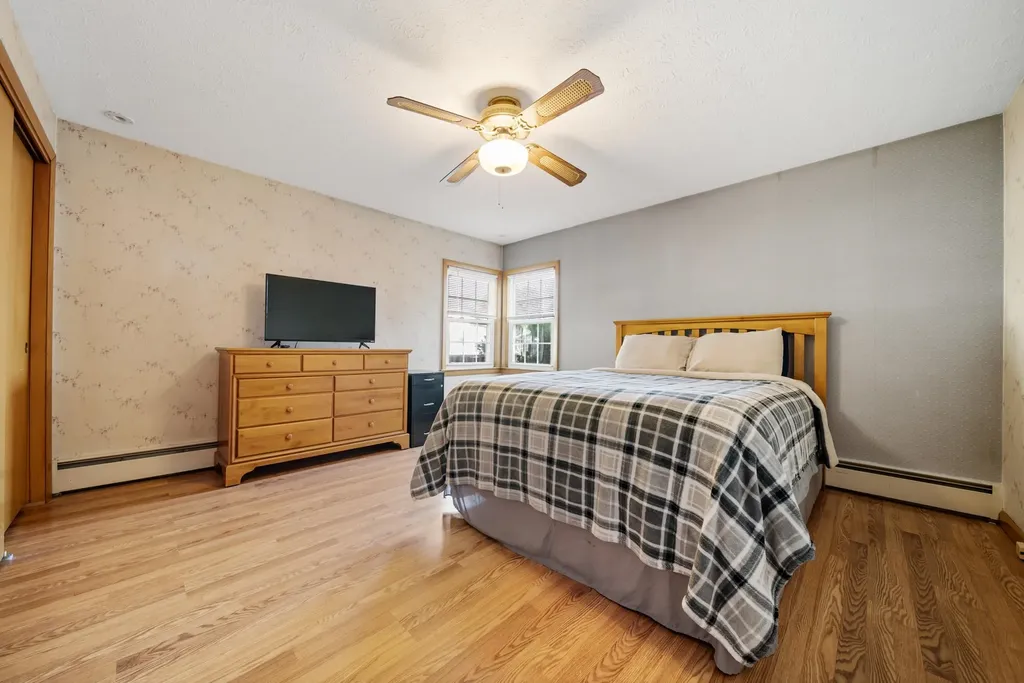 95 Gray Street Manchester NH 03103-2925