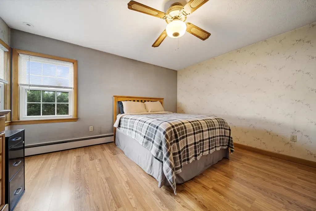 95 Gray Street Manchester NH 03103-2925