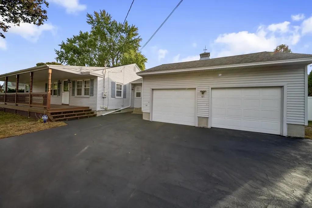 95 Gray Street Manchester NH 03103-2925