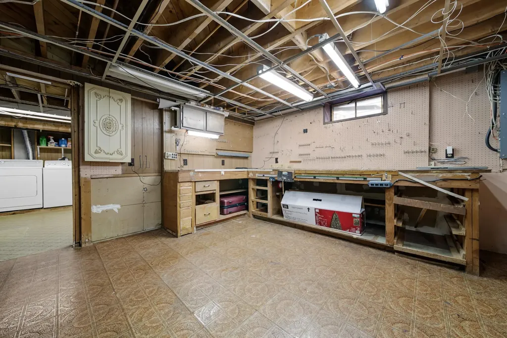 95 Gray Street Manchester NH 03103-2925