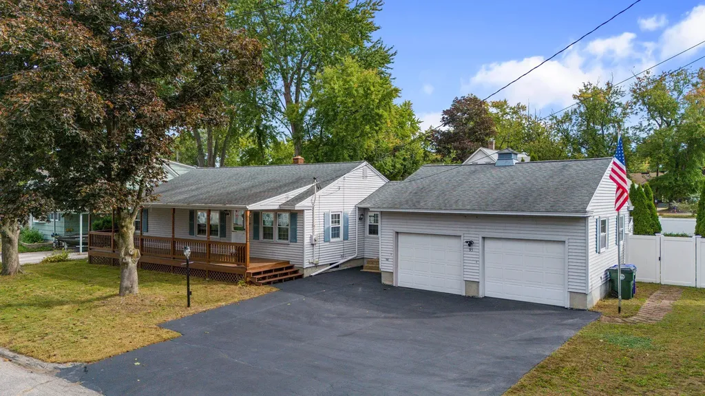 95 Gray Street Manchester NH 03103-2925