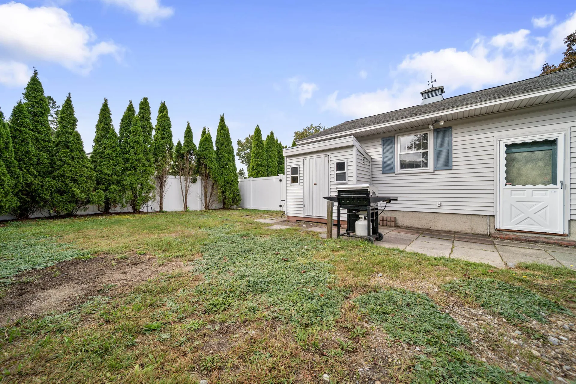 95 Gray Street Manchester NH 03103-2925