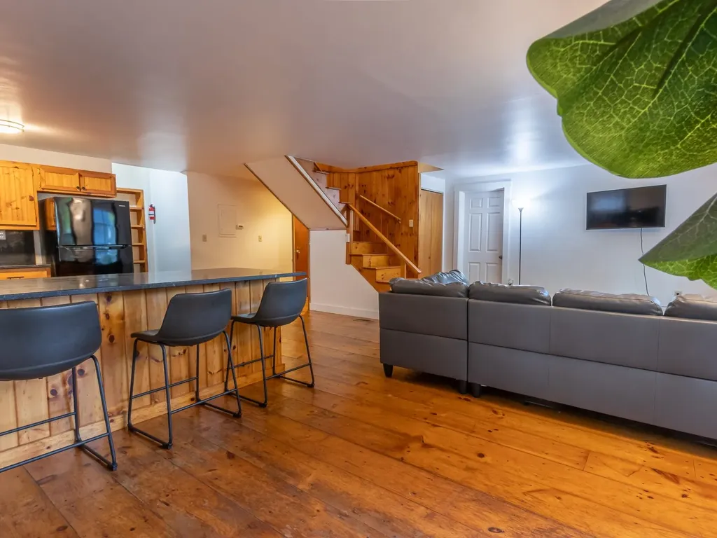 22 Chestnut Street Brattleboro VT 05301