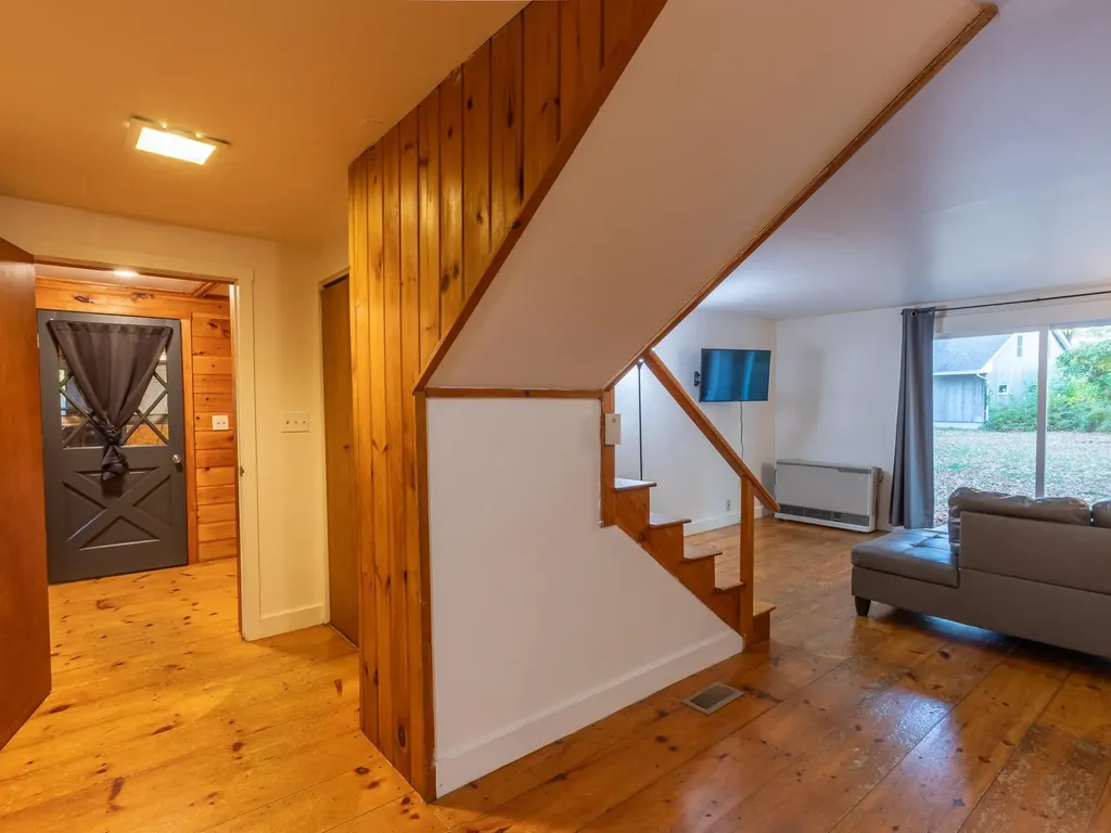 22 Chestnut Street Brattleboro VT 05301