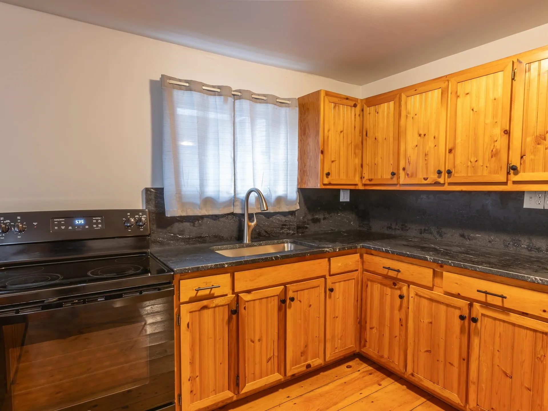 22 Chestnut Street Brattleboro VT 05301