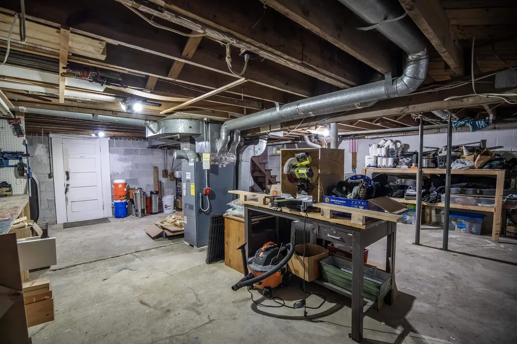 32 Ministerial Road Windham NH 03087