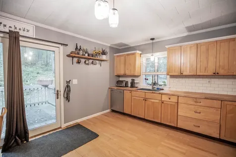 32 Ministerial Road Windham NH 03087