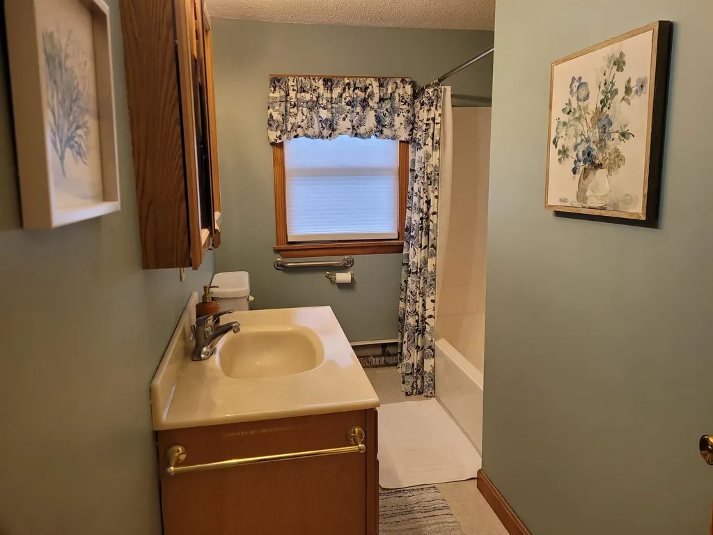 47 Hill Street St. Johnsbury VT 05819