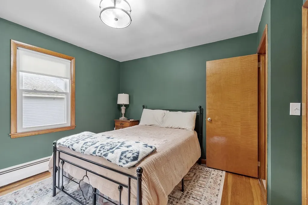 24 Verona Street Nashua NH 03060