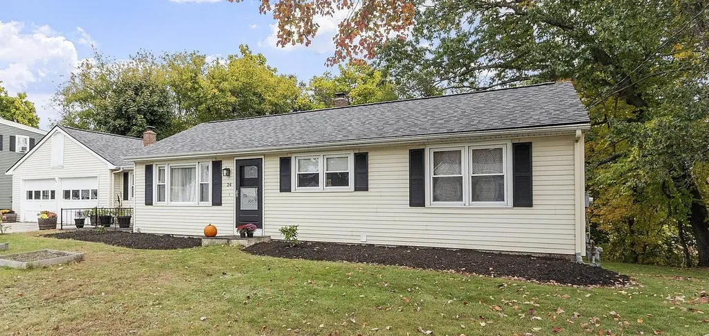 24 Verona Street Nashua NH 03060