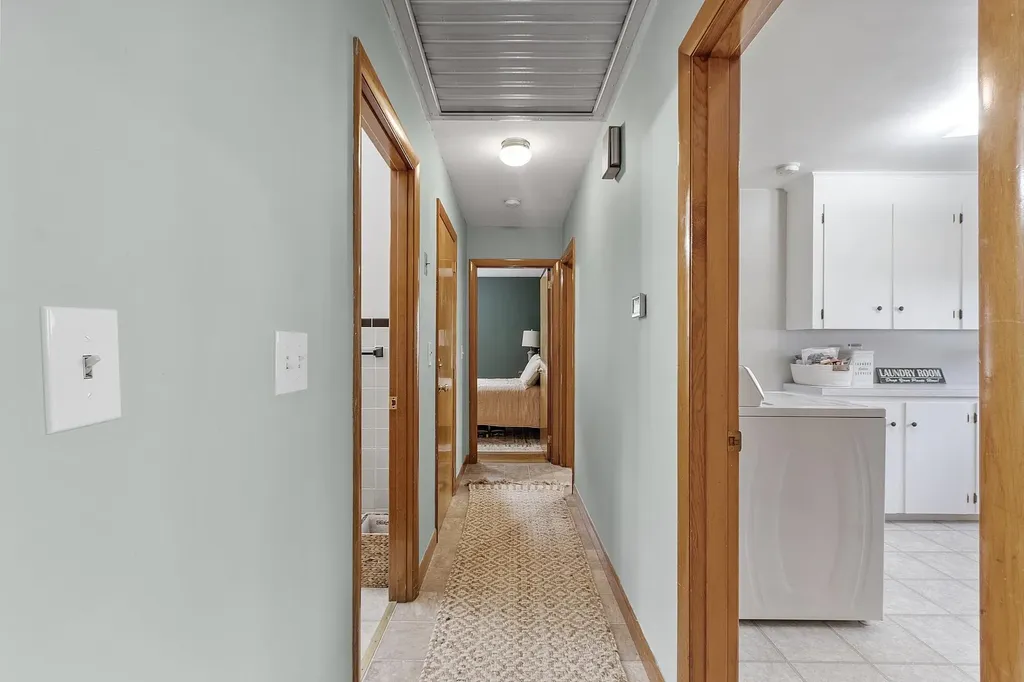 24 Verona Street Nashua NH 03060