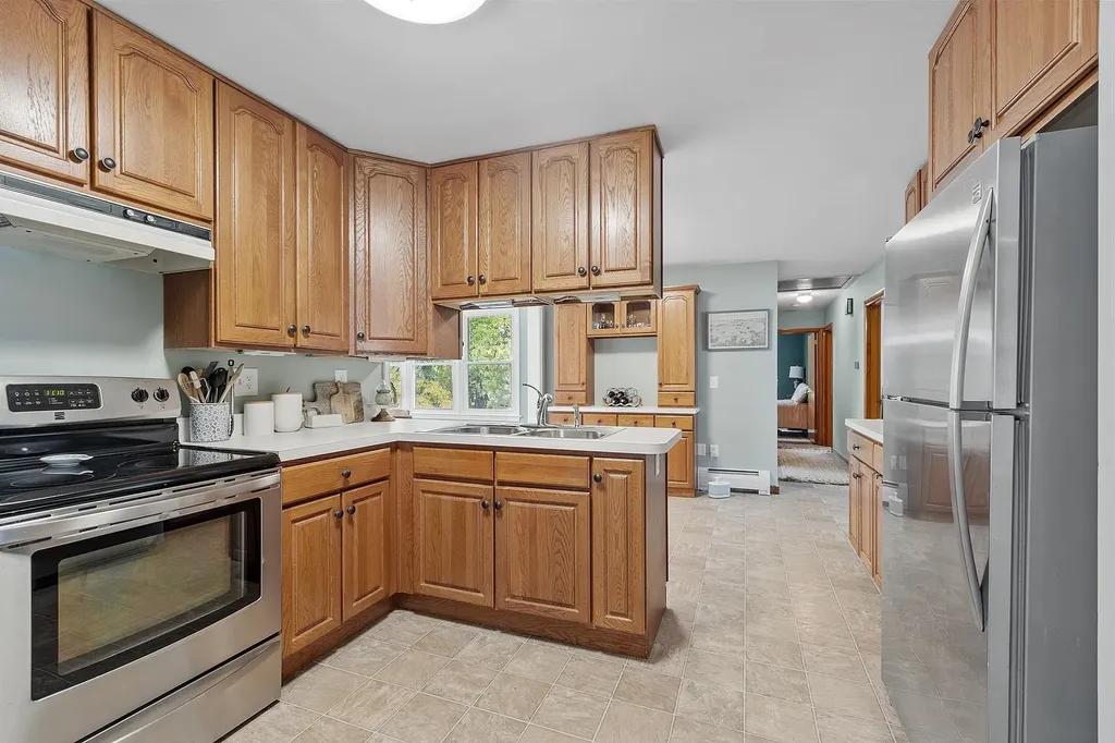 24 Verona Street Nashua NH 03060