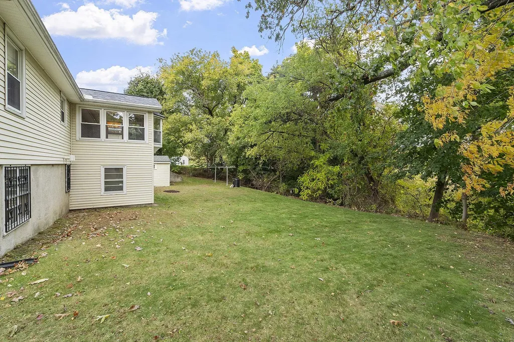 24 Verona Street Nashua NH 03060