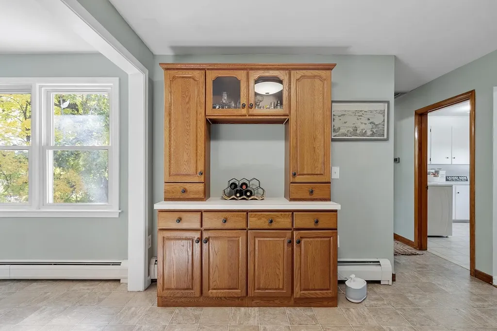 24 Verona Street Nashua NH 03060