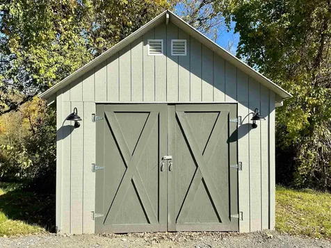 196 Glastenview Drive Shaftsbury VT 05262
