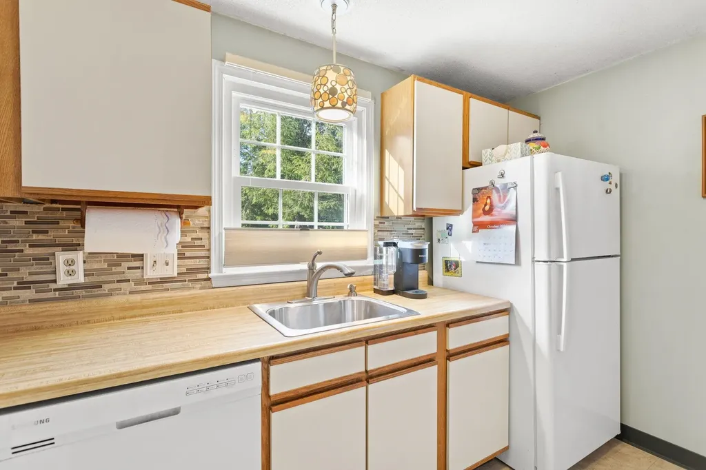 6 Springfield Estates Rochester NH 03867