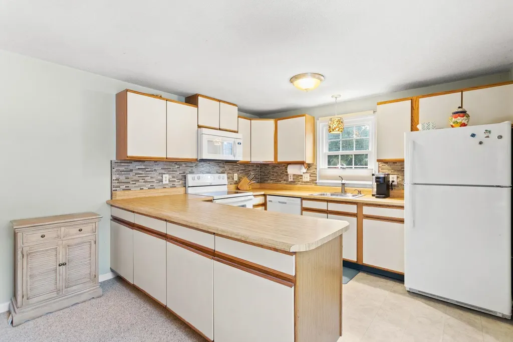 6 Springfield Estates Rochester NH 03867