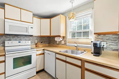 6 Springfield Estates Rochester NH 03867