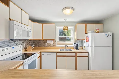 6 Springfield Estates Rochester NH 03867