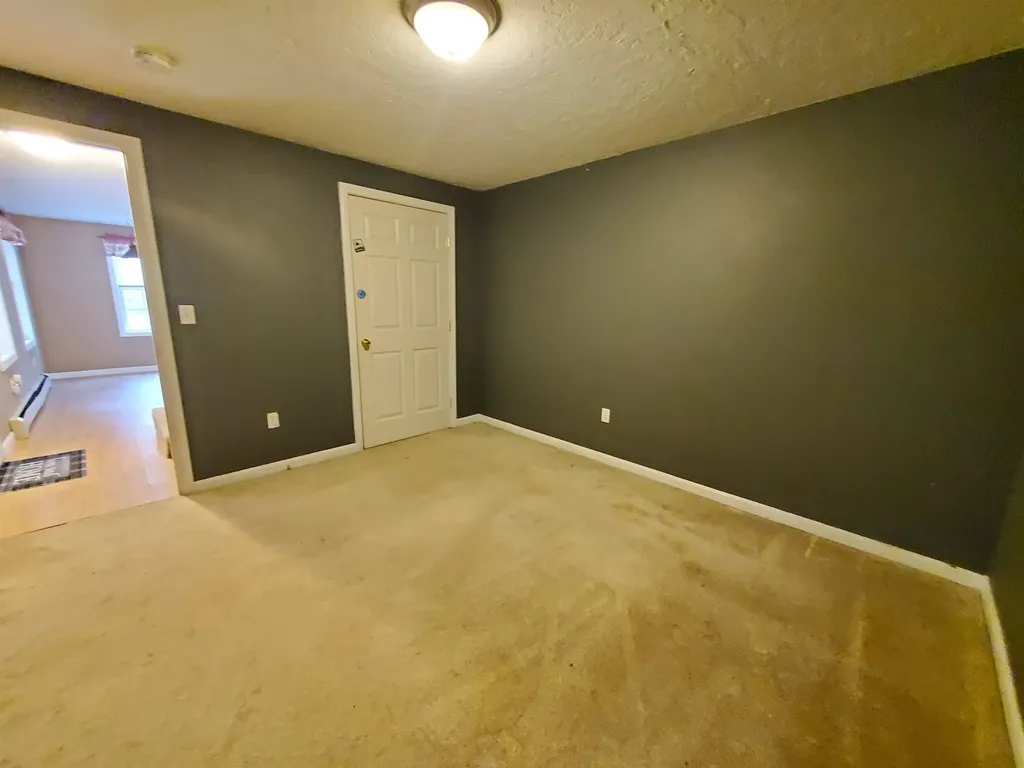 17 James Way Grafton NH 03240