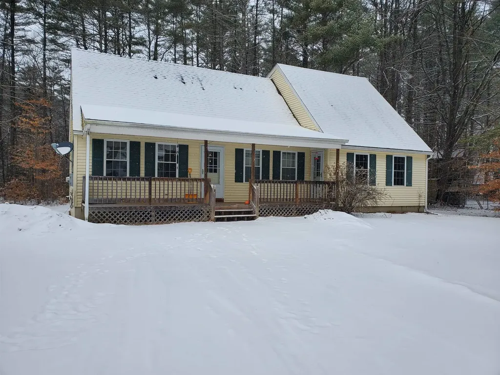 17 James Way Grafton NH 03240