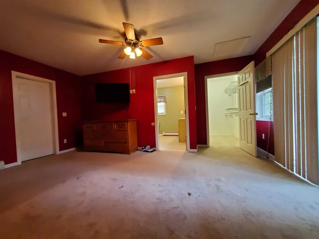 17 James Way Grafton NH 03240