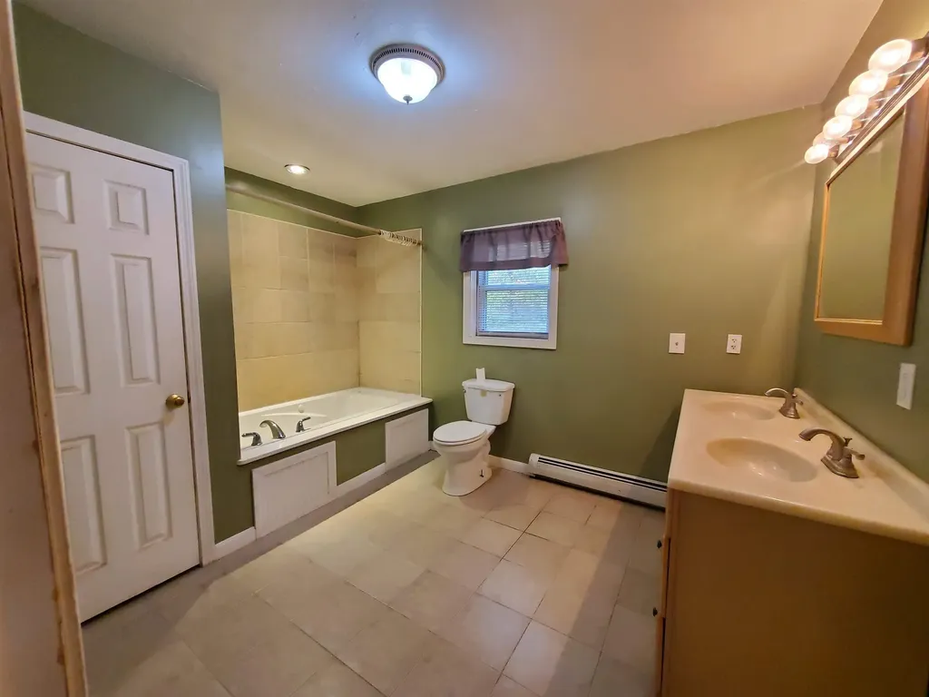 17 James Way Grafton NH 03240