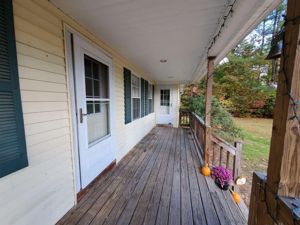 17 James Way Grafton NH 03240