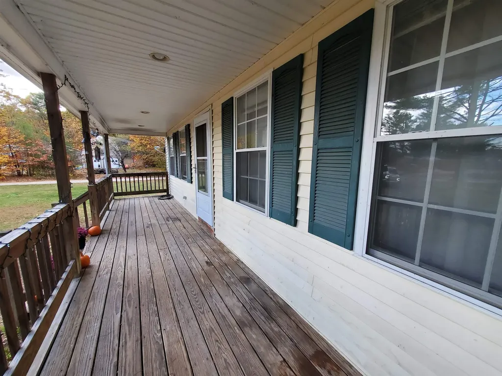 17 James Way Grafton NH 03240