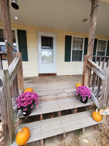 17 James Way Grafton NH 03240