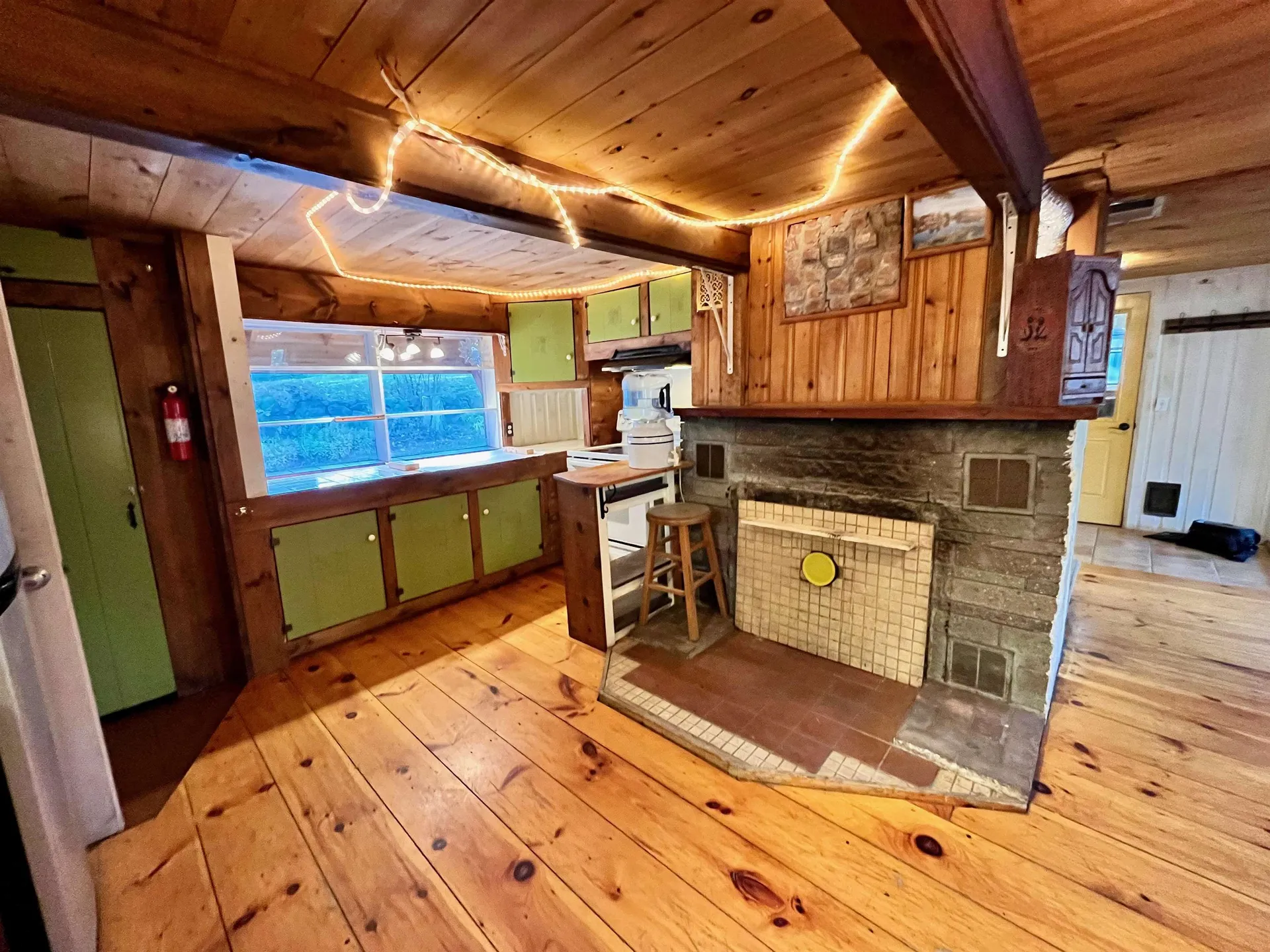 36 Murdough Road Stoddard NH 03464