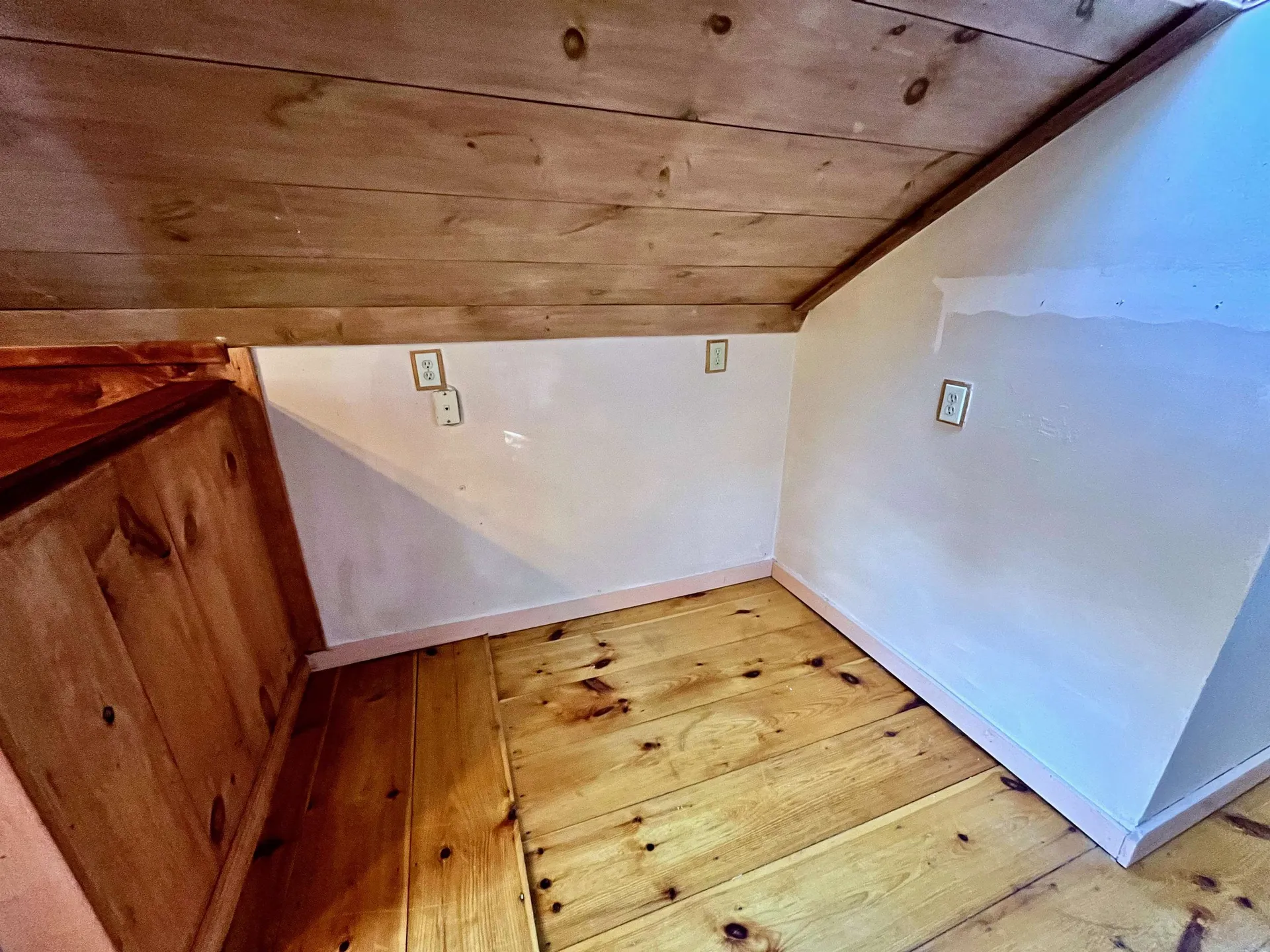 36 Murdough Road Stoddard NH 03464