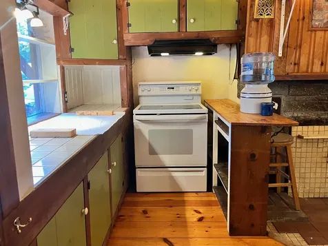 36 Murdough Road Stoddard NH 03464