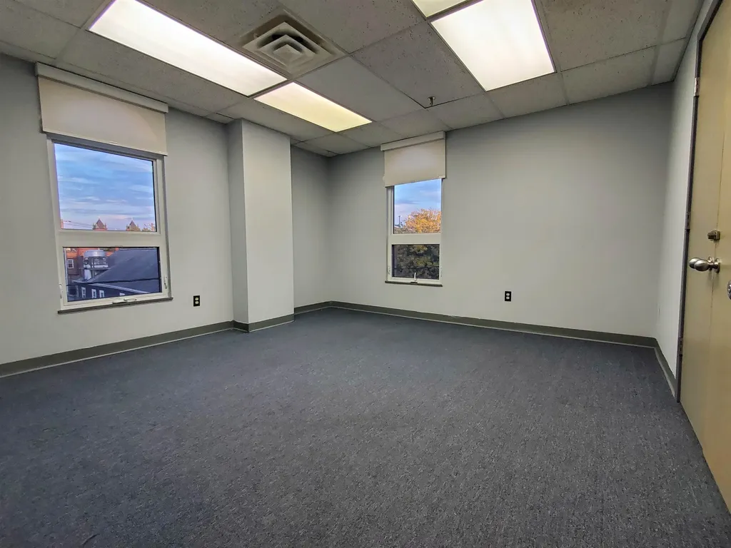 1 Elm Street Nashua NH 03060