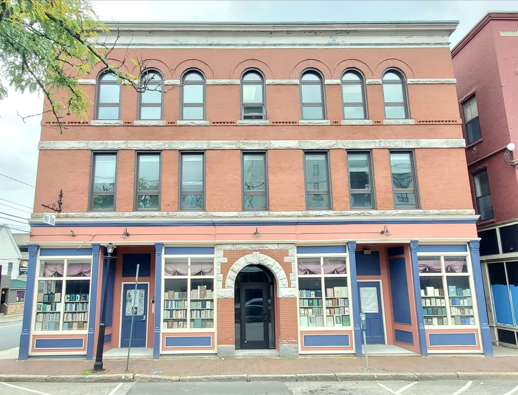 1 Elm Street Nashua NH 03060