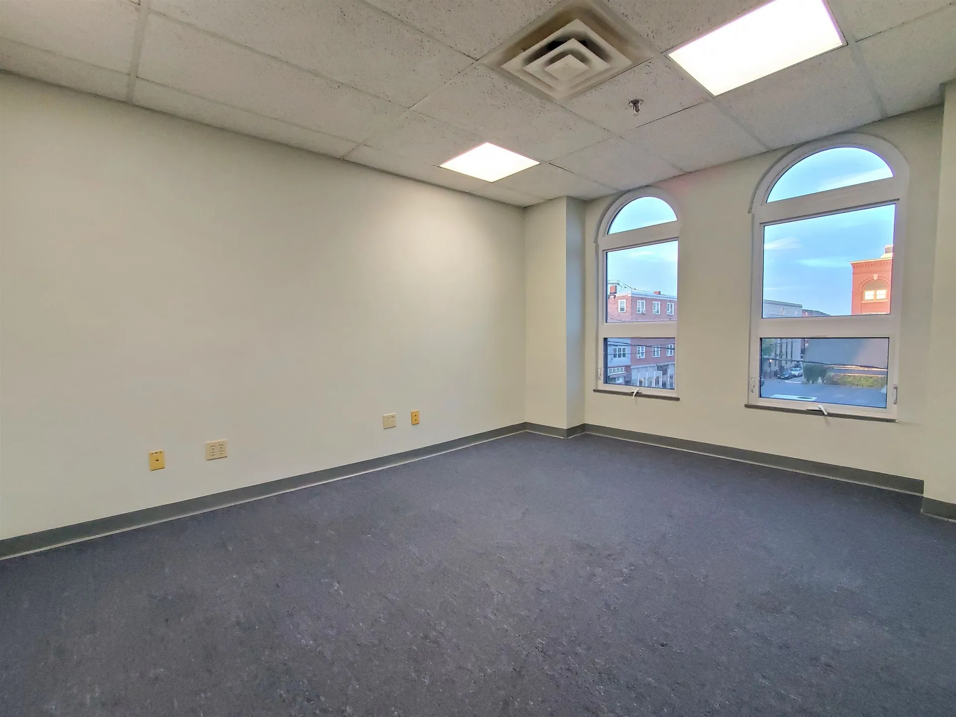 1 Elm Street Nashua NH 03060