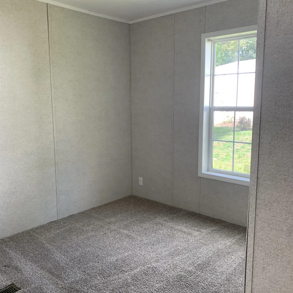 28 Riverview Drive Rochester NH 03867