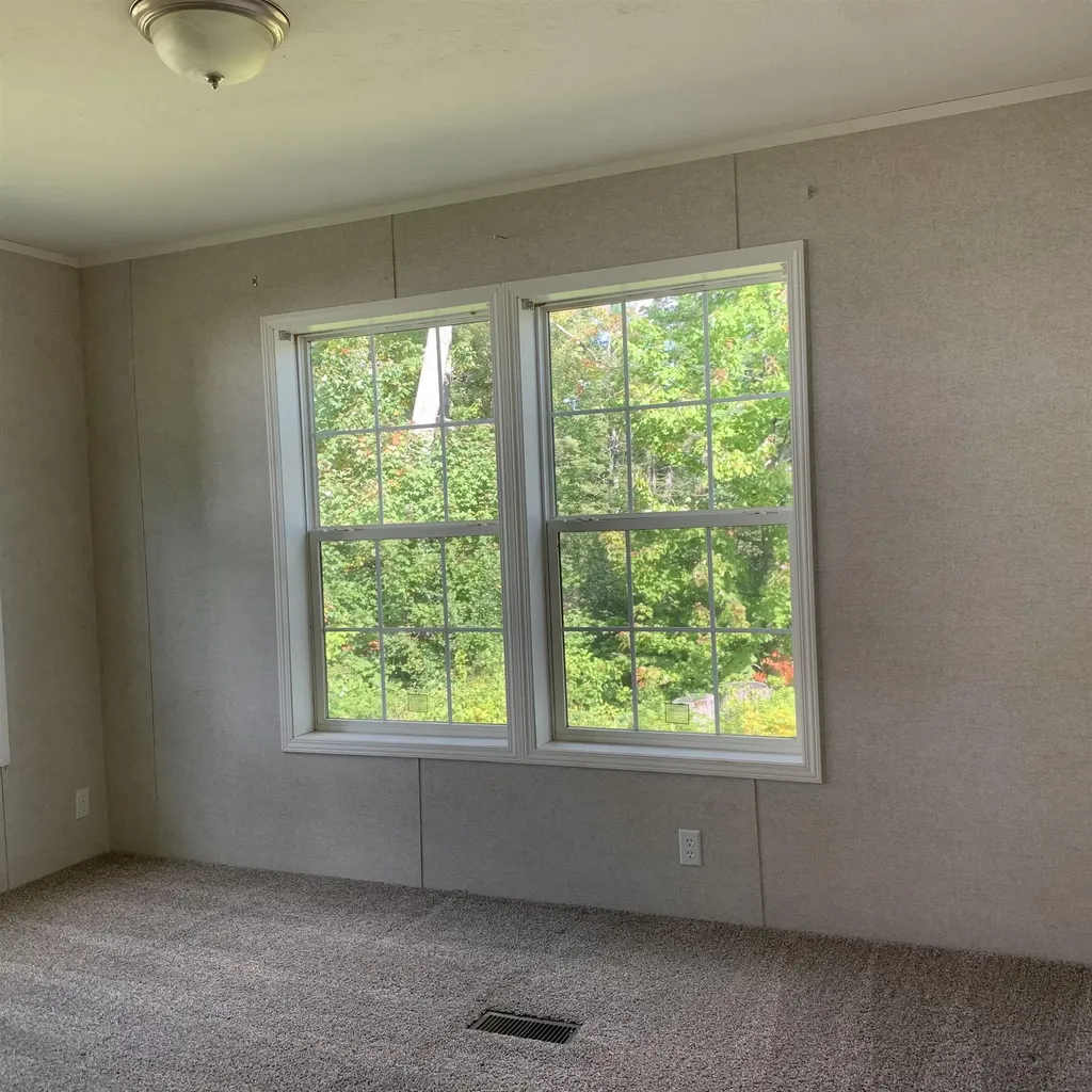 28 Riverview Drive Rochester NH 03867