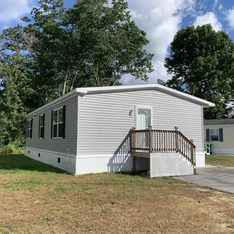 28 Riverview Drive Rochester NH 03867