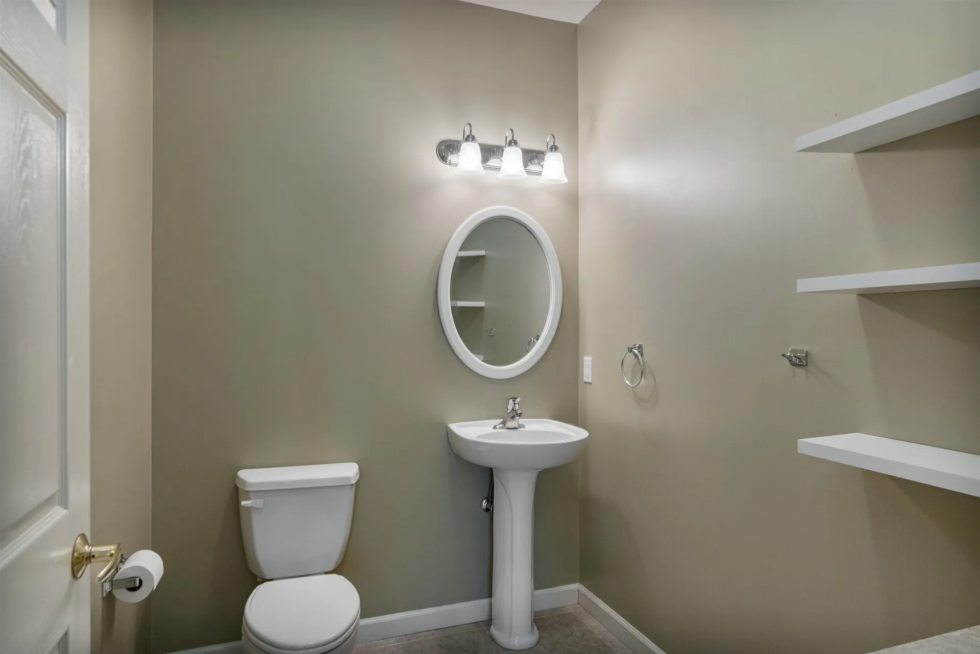 20 Irene Avenue Essex VT 05452