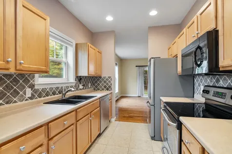 20 Irene Avenue Essex VT 05452