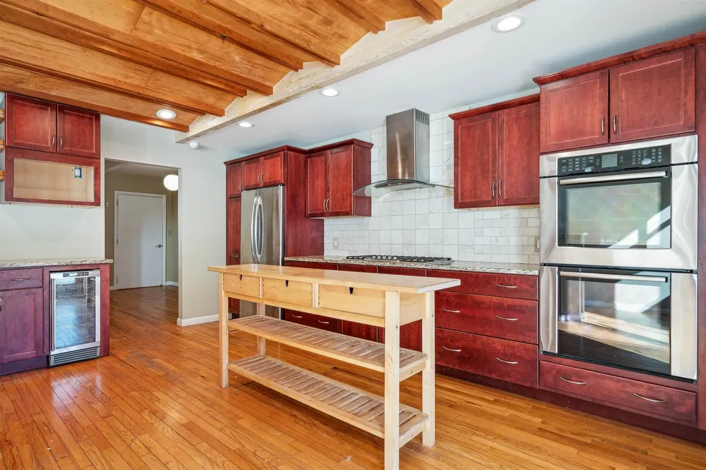 2 Woods End Road Hanover NH 03750