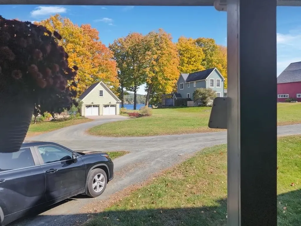 51 Chosen Vale Lane Enfield NH 03748