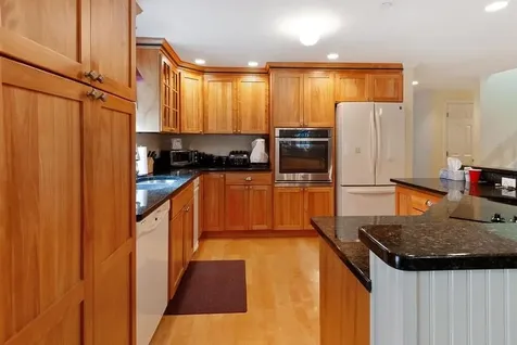 51 Chosen Vale Lane Enfield NH 03748